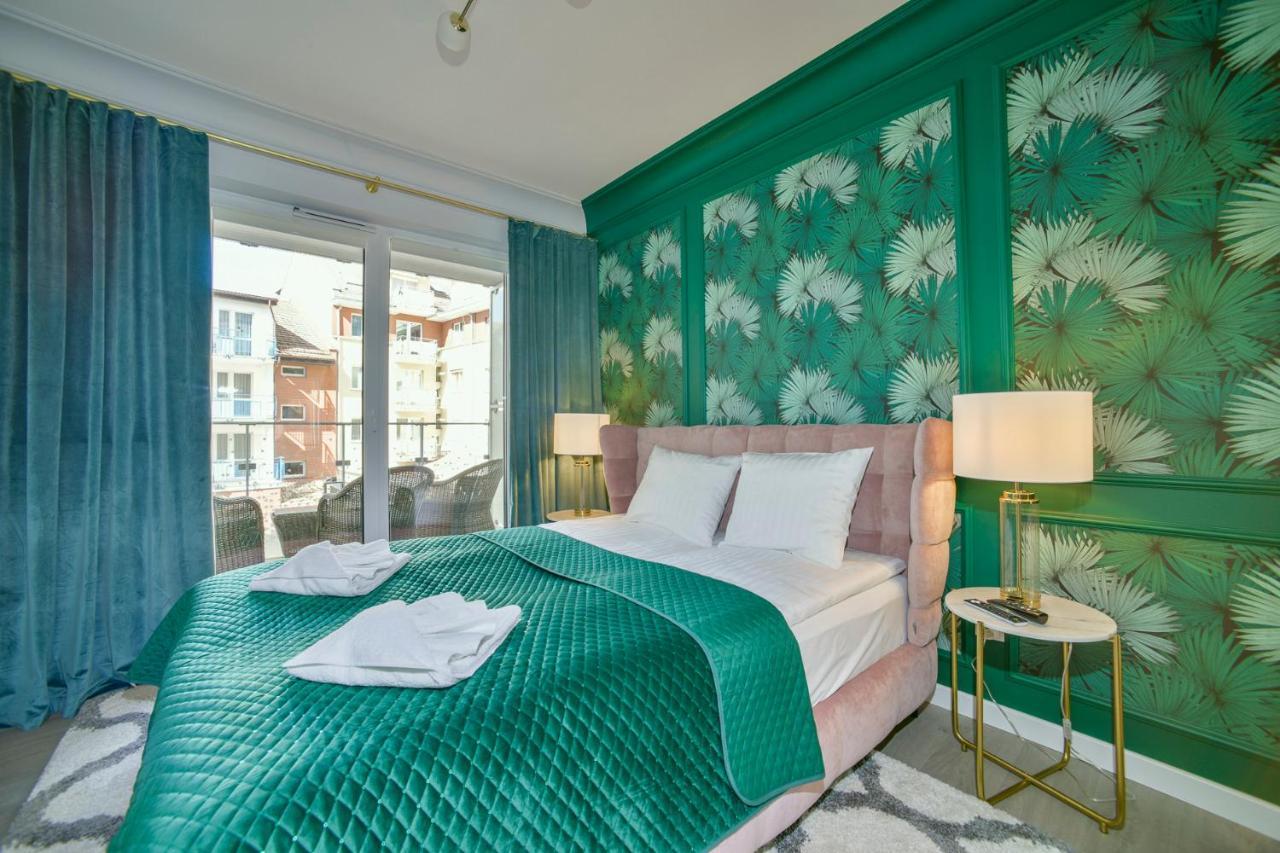 Apartamenty Navigator- Nadmorskie Tarasy Port Колобжег Экстерьер фото