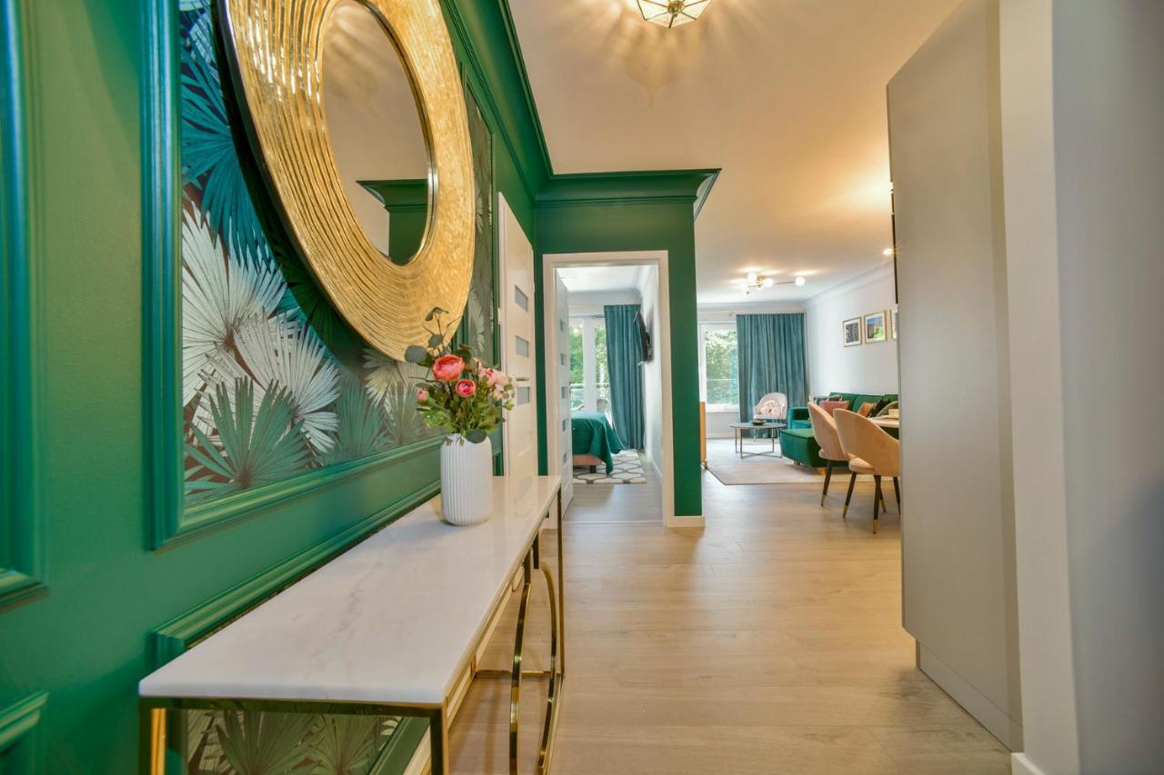 Apartamenty Navigator- Nadmorskie Tarasy Port Колобжег Экстерьер фото